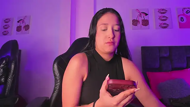 kittymonroe1 online show from May 2026 06:12:02 PM