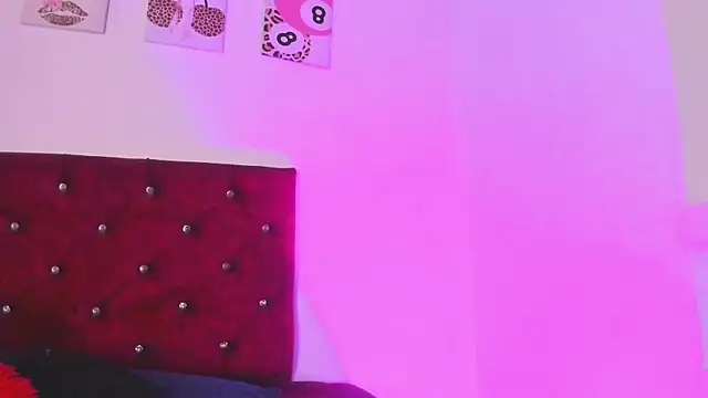 kittymonroe1 online show from July 2026 05:52:01 PM