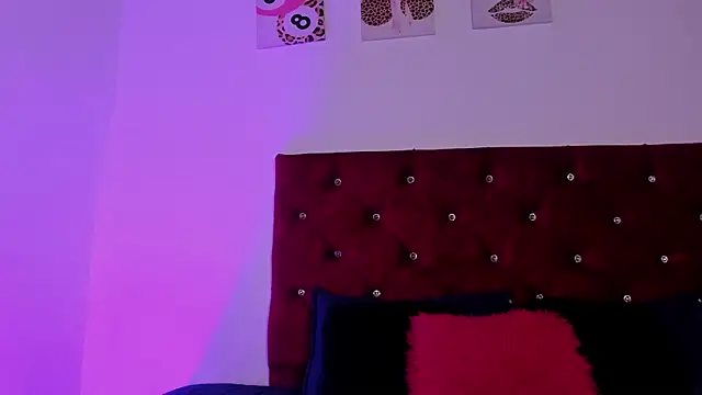 kittymonroe1 online show from July 2026 06:39:01 PM
