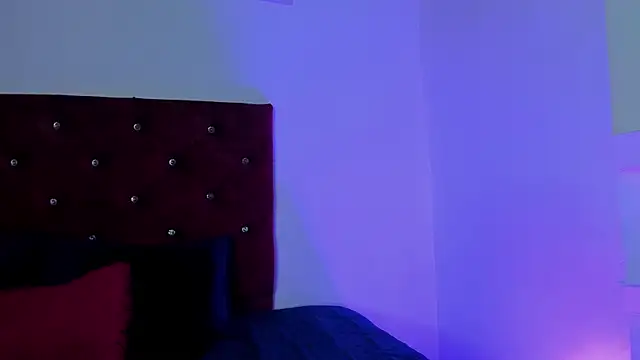 kittymonroe1 online show from July 2026 05:33:01 PM