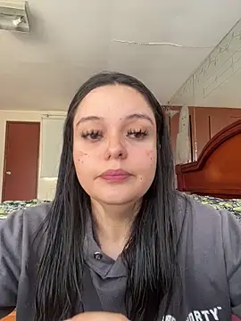 Selena Roa online show from May 2026 04:45:02 PM