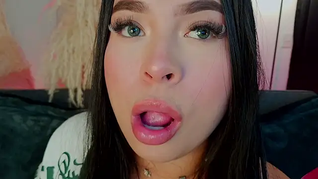 mia roux1 online show from January 2026 12:49:02 AM