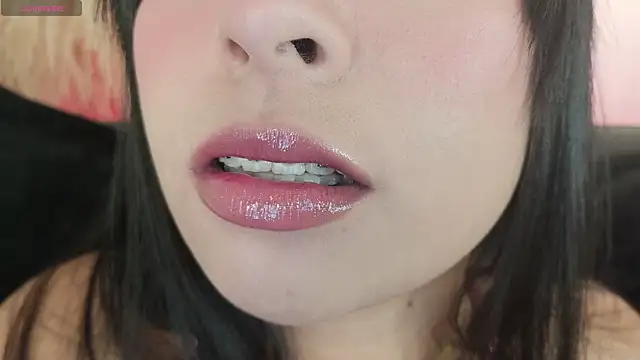 mia roux1 online show from June 2026 10:10:02 PM