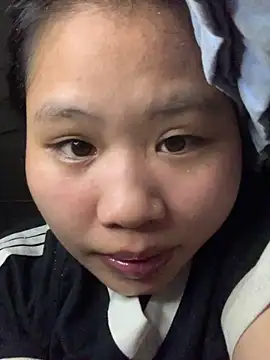 Snapshot of Miuu-Miuu chatting on November 2025 02:29:02 PM Miuu-Miuu online show from November 2025 02:29:02 PM