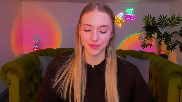 sassy cutie online show from December 2025 06:08:02 AM