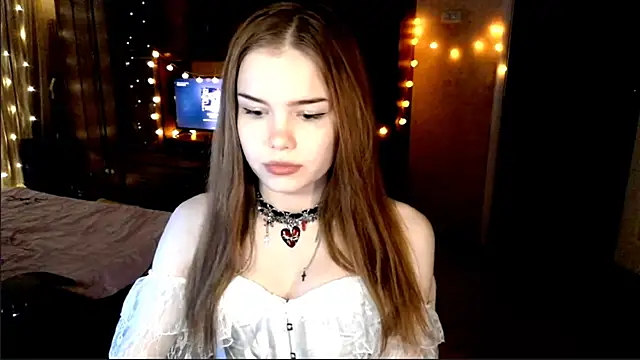 Amity Roski online show from October 2025 02:02:02 PM