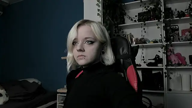 Holy Mistress S online show from November 2025 09:42:01 AM