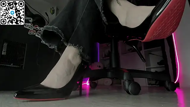 Holy Mistress S online show from May 2026 08:21:02 AM