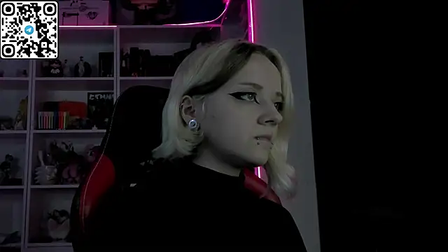 Holy Mistress S online show from May 2026 09:37:01 AM