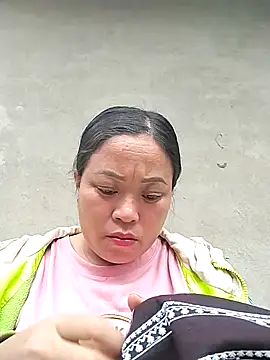 Nadia-a online show from November 2025 02:45:01 AM