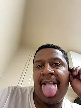 maddfreak0 online show from July 2026 05:50:01 PM
