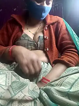 QRESABABY online show from February 2026 11:47:01 PM