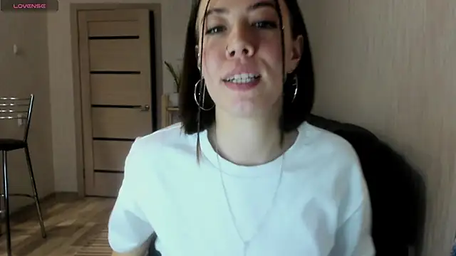 Snapshot of twinkle_rosie chatting on October 2025 06:57:02 PM twinkle rosie online show from October 2025 06:57:02 PM