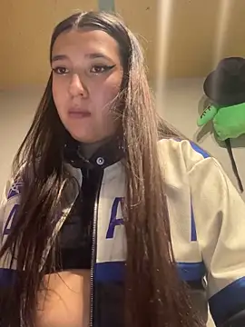 Snapshot of ImAlix_Rouses chatting on November 2025 05:43:02 AM ImAlix Rouses online show from November 2025 05:43:02 AM