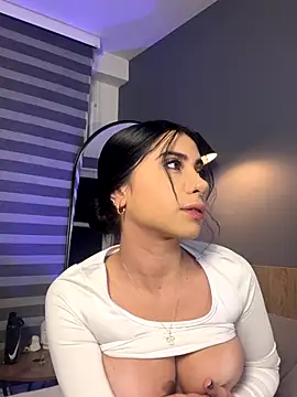 Snapshot of Leila_Carteer chatting on November 2025 10:34:02 PM Leila Carteer online show from November 2025 10:34:02 PM