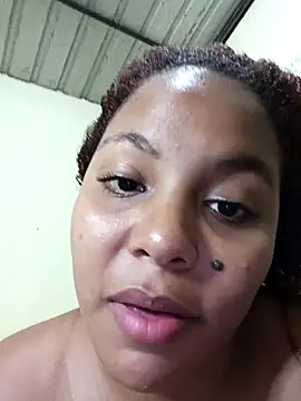 Snapshot of NickiiiNova chatting on November 2025 04:11:02 AM NickiiiNova online show from November 2025 04:11:02 AM