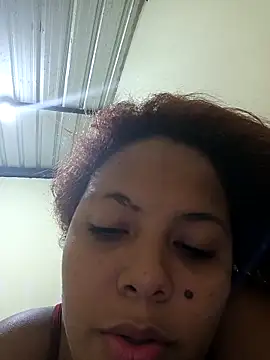 Snapshot of NickiiiNova chatting on November 2025 04:22:02 AM NickiiiNova online show from November 2025 04:22:02 AM