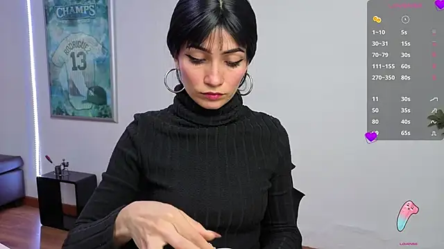 chloehanna online show from June 2026 01:39:02 PM
