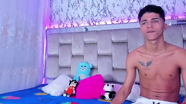 boyswantingplay online show from November 2025 02:01:02 AM