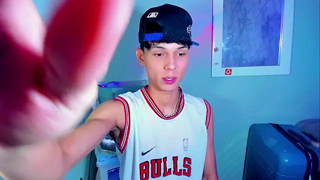 boyswantingplay online show from February 2026 12:24:02 PM