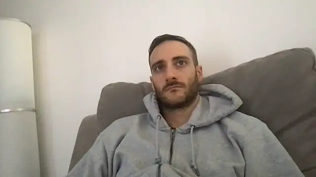 LukaShyGuy online show from February 2026 02:43:02 PM