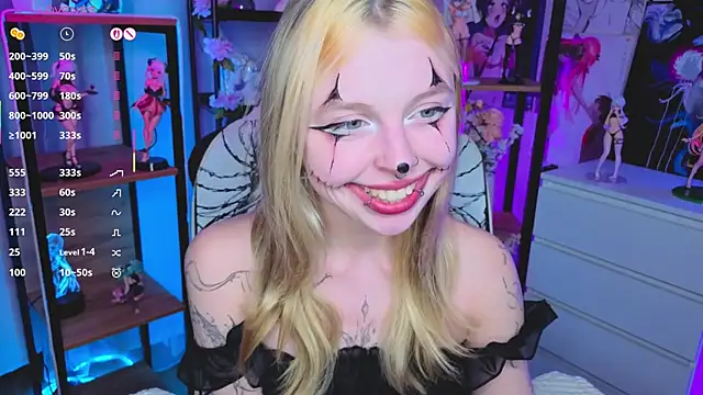 Snapshot of YoungMysliwiec chatting on October 2025 06:10:02 PM YoungMysliwiec online show from October 2025 06:10:02 PM