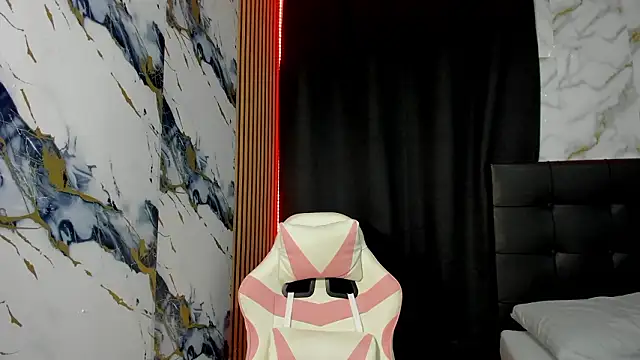 Scarlet DLuce online show from February 2026 08:56:01 AM