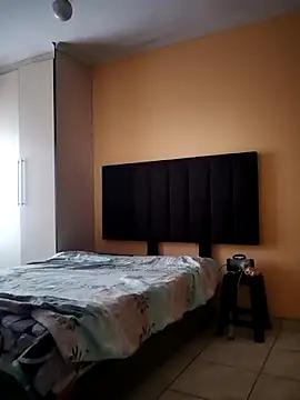 yummy-caramel online show from April 2026 08:48:01 AM