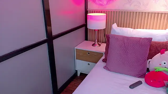 AdelineJhones online show from March 2026 02:24:01 PM