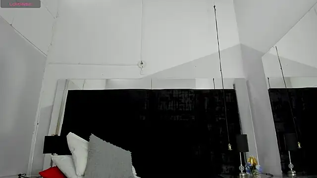 EmmadaSilva online show from May 2026 07:10:02 PM