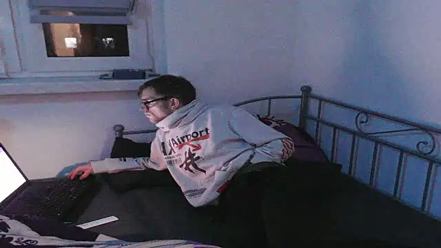 StephPra94 online show from February 2026 11:35:01 PM