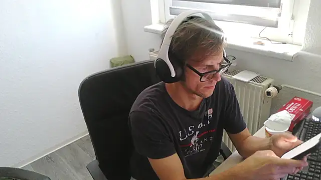 StephPra94 online show from July 2026 11:58:02 AM
