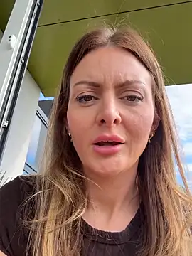 Lovelavender  online show from May 2026 03:52:02 PM
