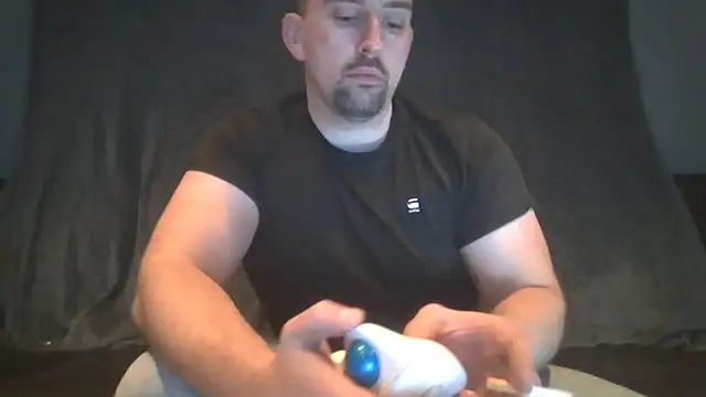 Snapshot of Me2YouYou2Me22 chatting on November 2025 08:41:02 PM Me2YouYou2Me22 online show from November 2025 08:41:02 PM