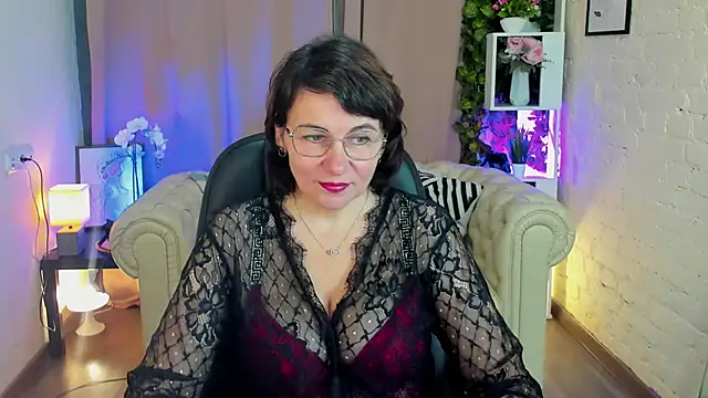 Demi Mature online show from November 2025 05:30:02 AM