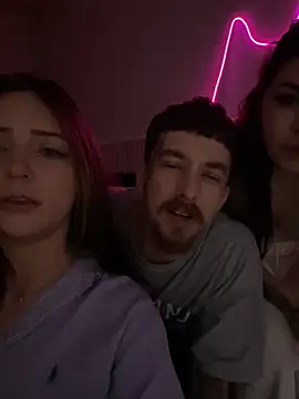 Snapshot of dorneles20 chatting on October 2025 08:03:01 AM dorneles20 online show from October 2025 08:03:01 AM