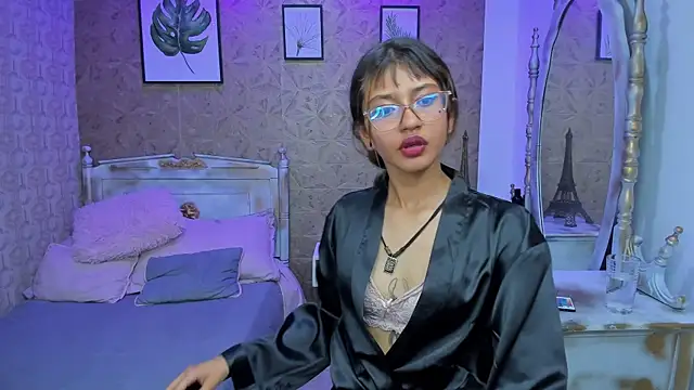 Snapshot of Noa_clk chatting on October 2025 03:40:01 AM Noa clk online show from October 2025 03:40:01 AM