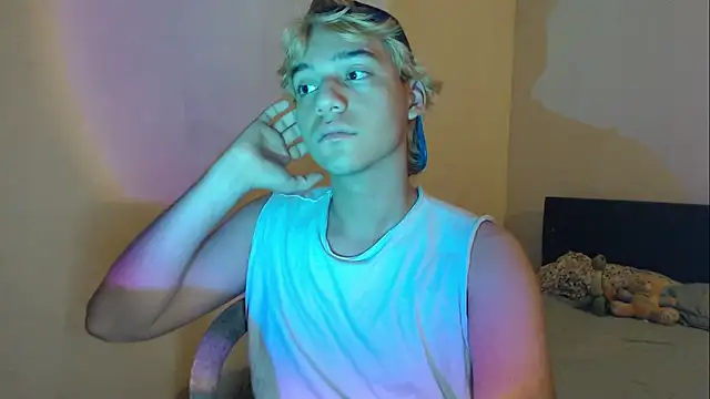 Snapshot of Habel__moretti chatting on February 2026 06:28:02 AM Habel moretti online show from February 2026 06:28:02 AM