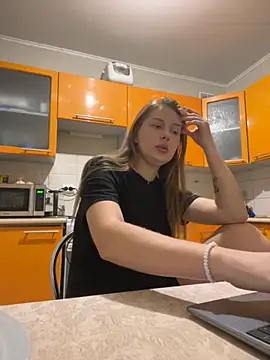 Snapshot of Elina1 chatting on November 2025 08:36:02 PM Elina1 online show from November 2025 08:36:02 PM