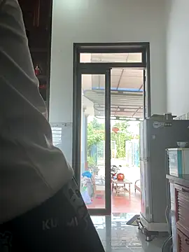 Emily-y online show from December 2025 04:17:02 AM