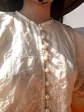 Emily-y online show from December 2025 02:17:02 AM