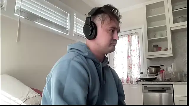 Snapshot of andrenoma427 chatting on February 2026 06:11:02 PM andrenoma427 online show from February 2026 06:11:02 PM