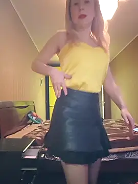 Snapshot of SelinaLovqx chatting on February 2026 12:22:02 PM SelinaLovqx online show from February 2026 12:22:02 PM