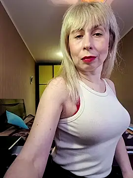 Snapshot of SelinaLovqx chatting on March 2026 10:34:02 AM SelinaLovqx online show from March 2026 10:34:02 AM