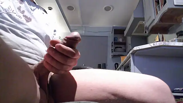 Snapshot of randomanuk chatting on January 2026 02:50:01 AM randomanuk online show from January 2026 02:50:01 AM