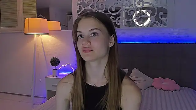 LuisaClover online show from July 2026 12:52:02 AM