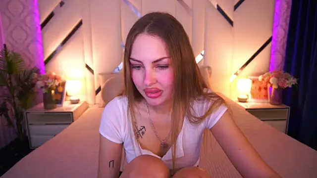 Snapshot of AleksaaJoy chatting on June 2026 08:37:02 PM AleksaaJoy online show from June 2026 08:37:02 PM