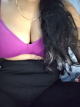 Ezabelljohn online show from May 2026 11:34:04 PM