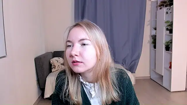 Snapshot of CathyHeximer chatting on November 2025 07:30:01 AM CathyHeximer online show from November 2025 07:30:01 AM