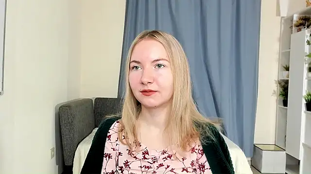 Snapshot of CathyHeximer chatting on November 2025 07:41:02 AM CathyHeximer online show from November 2025 07:41:02 AM